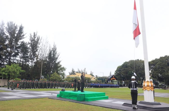 Prajurit Dan Pns Kodam Vi Mlw Peringati Hari Sumpah Pemuda