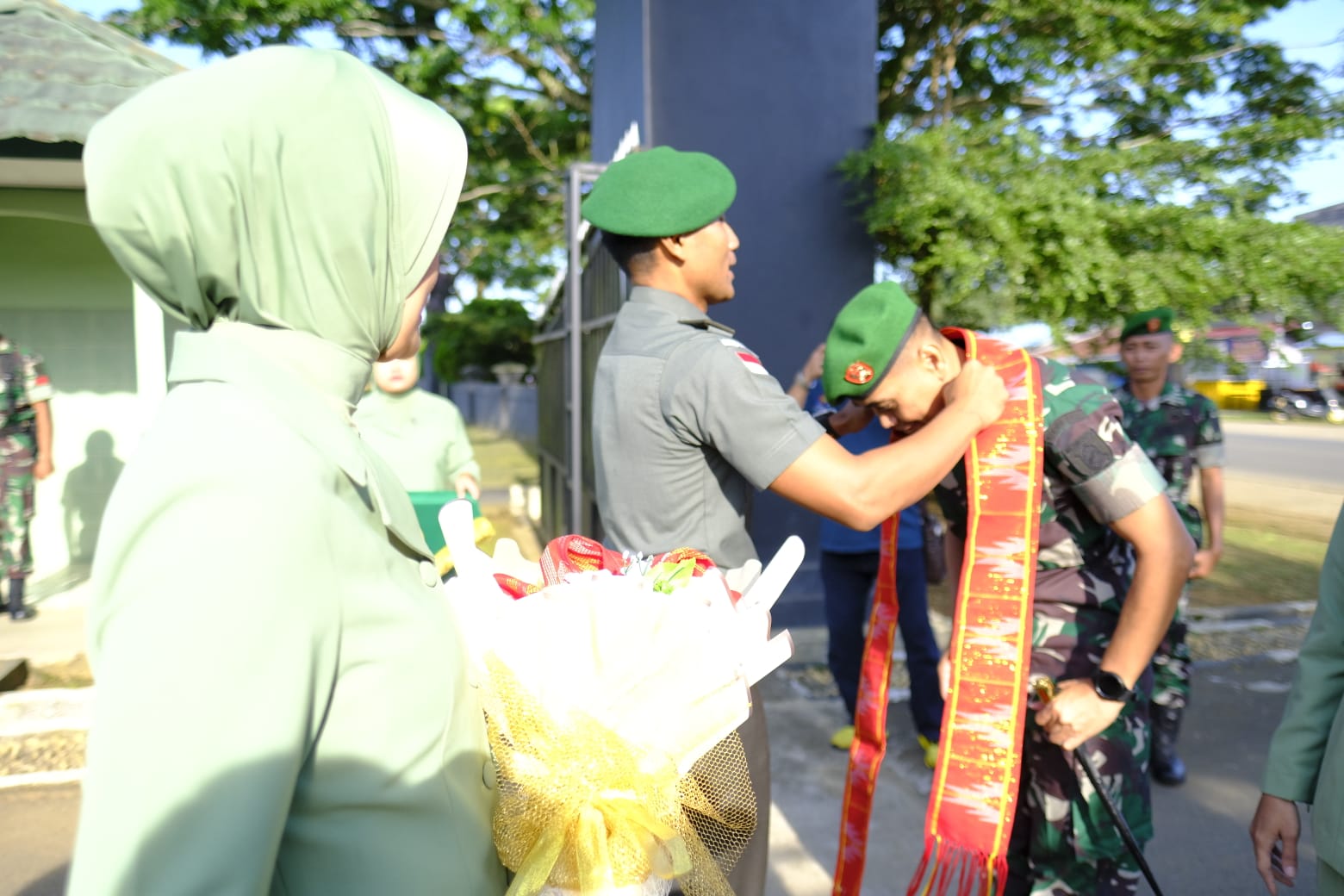 Setelah Pisah Sambut Dandim Kutai Barat Ikuti Tradisi Dan Ritual