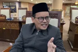 Komisi IV DPRD Kukar Pertanyakan Kejelasan Anggaran Seragam Gratis 2026