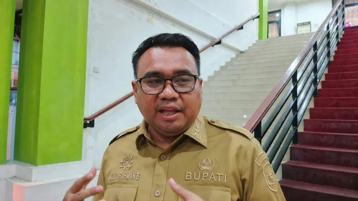 Pemkab Kukar Ambil Alih Penataan Tangga Arung Square, Aktivitas Pasar Lesu Jadi Sorotan