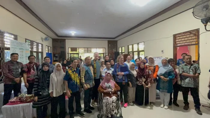 Kunjungan Duta Besar Australia untuk Indonesia, Rod Brazier ke Kelurahan Telagasari, Kecamatan Balikpapan Kota, pada Jumat (24/4/2026). Foto: BorneoFlash/Niken Sulastri