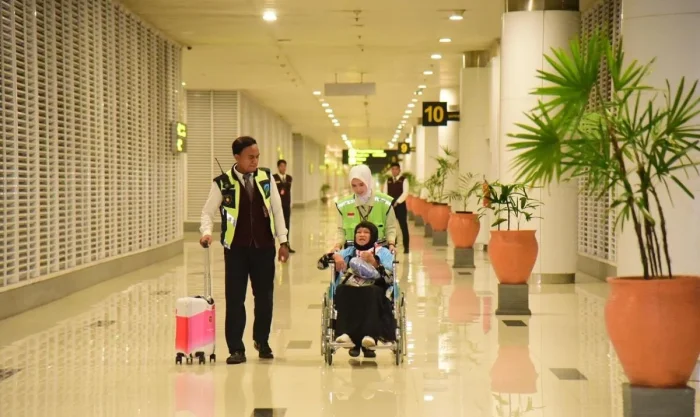 Bandara SAMS Sepinggan Berangkatkan 359 Calon Jemaah Haji Asal Samarinda