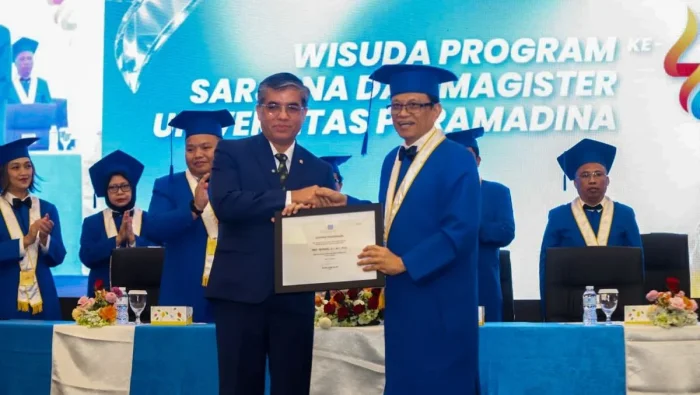 Menteri Ketenagakerjaan (Menaker), Yassierli Saat Wisuda Program Sarjana dan Magister Universitas Paramadina yang bertajuk