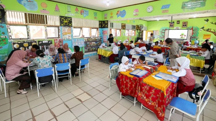 Otorita IKN bekerja sama dengan INOVASI menyelenggarakan pelatihan menulis cerita anak di SDN 019 Sepaku diikuti oleh 24 siswa dari 8 Sekolah Dasar di gugus 1 Sepaku. Foto: HO/Humas Otorita IKN