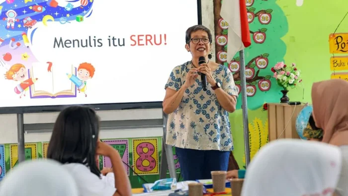 Otorita IKN bekerja sama dengan INOVASI menyelenggarakan pelatihan menulis cerita anak di SDN 019 Sepaku diikuti oleh 24 siswa dari 8 Sekolah Dasar di gugus 1 Sepaku. Foto: HO/Humas Otorita IKN
