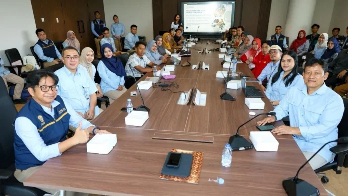 Otorita KN memberikan pelatihan bagi guru atau ToT dalam program percontohan ekstrakurikuler robotika. Foto: HO/Humas Otorita IKN