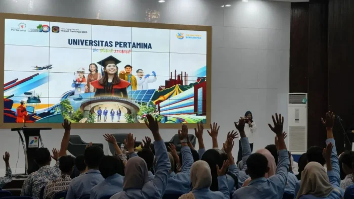 Pertamina Kilang Balikpapan dan Universitas Pertamina Edukasi Pelajar Tentang Energi