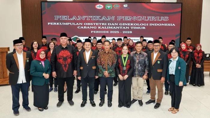 Pelantikan Pengurus Perkumpulan Obstetri dan Ginekologi Indonesia (POGI) Cabang Kalimantan Timur periode 2025–2028 di Multifunction Hall Kemenko 4 IKN, pada Sabtu (18/4/2026). Foto: HO/Humas Otorita IKN