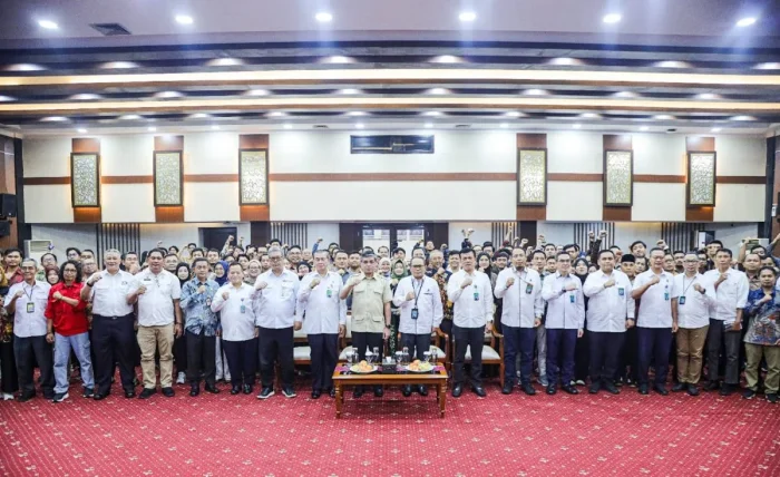 Pembukaan Pembinaan dan Sertifikasi Ahli K3 Umum, di Kantor Kemnaker, Jakarta, pada Rabu (29/4/2026). Foto: HO/Biro Humas Kemnaker