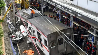 Korban Tewas Tabrakan KA Argo Bromo Anggrek dan KRL di Bekasi Timur Bertambah Jadi 15 Orang