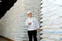 Bulog Pastikan Stok Beras Aman, Ajak Masyarakat Cek Langsung Gudang Beras