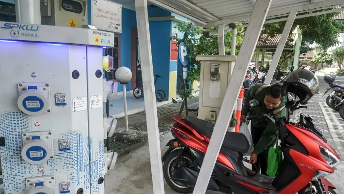 Pajak Mobil Listrik 2026 Diubah! Pemerintah Tegaskan Totalnya Tetap Sama