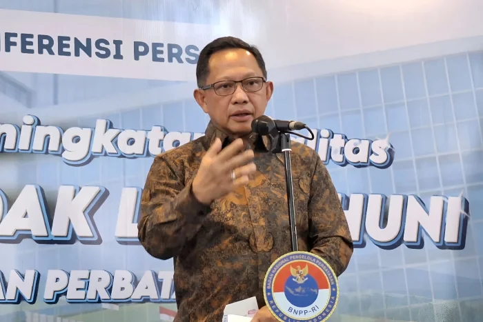 Dorong Energi Bersih, Mendagri Minta Pajak Kendaraan Listrik Dikurangi