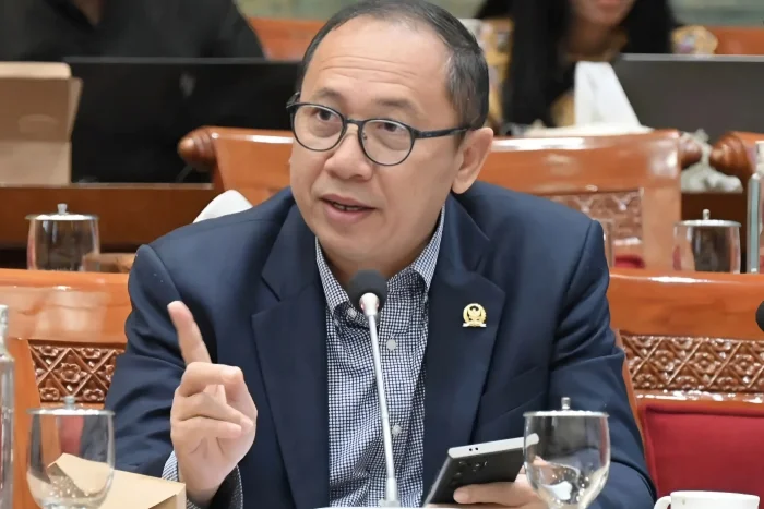 Anggaran Pendidikan 2026 Dinilai Belum Tepat Sasaran, DPR Minta Fokus ke Daerah 3T