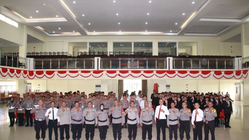 Polda Kaltim resmi membuka Dikbangspes Dasar 5 Fungsi Teknis Kepolisian Gelombang II Tahun Anggaran 2026. Kegiatan berlangsung di Auditorium SPN Polda Kaltim, Senin (6/4/2026). Foto: HO/Humas Polda Kaltim