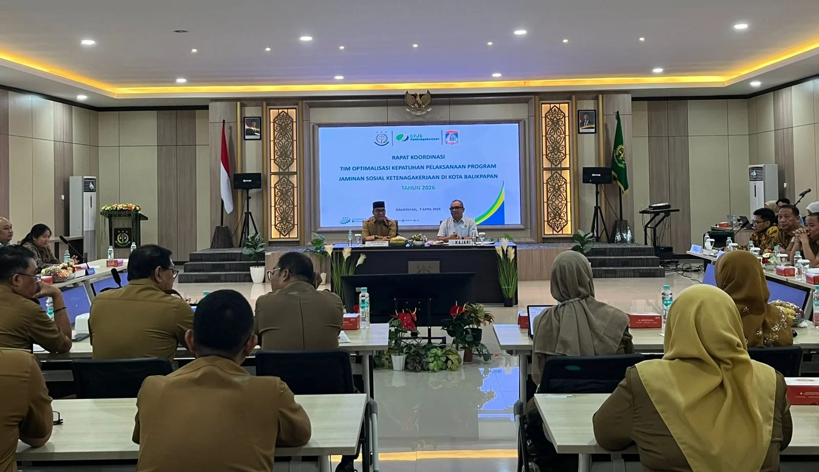 Rakor atas Pelaksanaan Optimalisasi Jaminan Sosial Ketenagakerjaan, di Aula Kantor Kejaksaan Negeri Balikpapan, pada Selasa (7/4/2026). Foto: BorneoFlash/Ardian