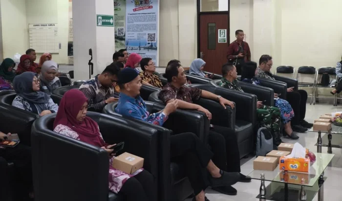 Rapat Koordinasi Strategis Lintas Sektor Pelayanan Kepemudaan yang digelar Kamis (30/4/2026), di Aula Kantor Dinas Pariwisata, Pemuda dan Olahraga Balikpapan. Foto: BorneoFlash/Niken Sulastri