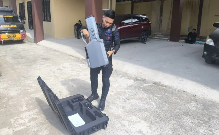 Satuan Brimob Polda Kaltim menyiapkan pengamanan ketat menjelang aksi unjuk rasa yang akan digelar di Samarinda pada Selasa (21/4/2026). Foto: BorneoFlash/Ist