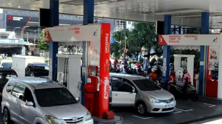 Harga BBM Nonsubsidi Naik Tajam, Pertamax Turbo Tembus Rp19.400 per Liter