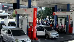 Harga BBM Nonsubsidi Naik Tajam, Pertamax Turbo Tembus Rp19.400 per Liter