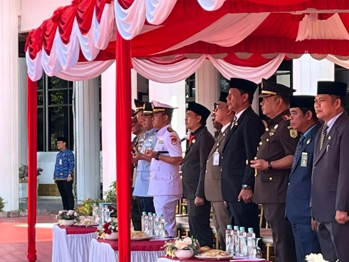 Upacara peringatan Hari Otda ke-30 di Halaman Balai Kota Balikpapan, pada Senin (27/4/2026). Foto: BorneoFlash/Ardian