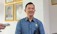 Viktor Yuan Dorong Pengembangan Produk Herbal dan Kerajinan Khas Kalimantan