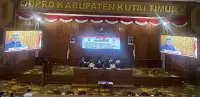 DPRD Kutim Sahkan Dua Raperda Strategis, Termasuk RPIK 2025-2045