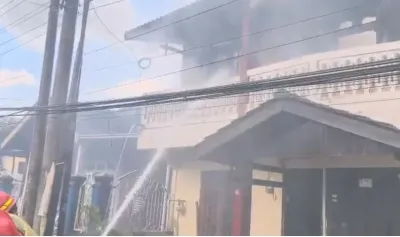 5 Rumah Terbakar di Muara Rapak, 1 Lansia Dilarikan ke RS