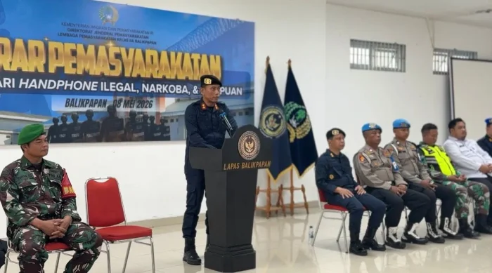 Lapas Kelas IIA Balikpapan melakukan pemberantasan handphone ilegal, narkoba, dan praktik penipuan di lingkungan pemasyarakatan melalui apel ikrar dan razia gabungan yang digelar, pada Jumat (8/5/2026). Foto: BorneoFlash/Ist