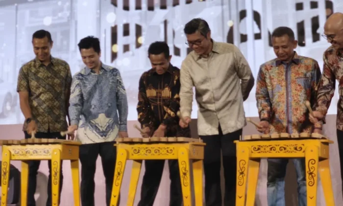 Wali Kota Balikpapan, H. Rahmad Mas’ud, saat menghadiri Launching 88 Plaza Balikpapan di Platinum Hotel &amp; Convention Hall Balikpapan, pada Jumat malam (8/5/2026). Foto: BorneoFlash/Niken Sulastri