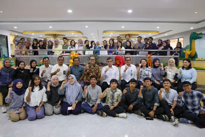 Menaker Tegaskan Pentingnya Sertifikasi Kompetensi bagi Lulusan Magang
