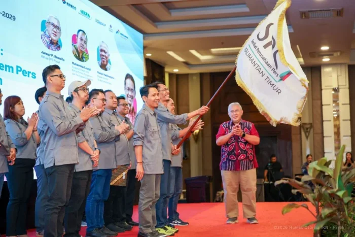 Pengukuhan Pengurus Serikat Perusahaan Pers (SPS) Kalimantan Timur Periode 2025–2029. Foto: HO/Humas Otorita IKN