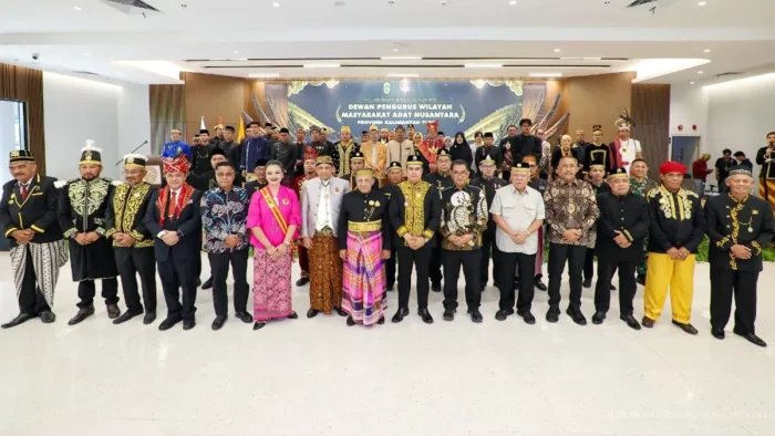 Pengukuhan dan Pelantikan DPW Masyarakat Adat Nusantara (Matra) Kalimantan Timur Periode 2025–2030 di Kantor Bersama 3, KIPP Nusantara, pada Minggu (3/5/2026). Foto: HO/Humas Otorita IKN