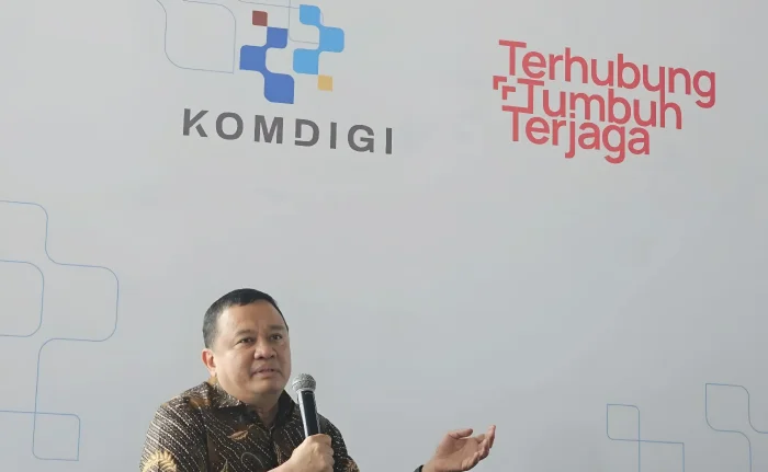 Kemkomdigi Wajibkan Registrasi SIM Biometrik Wajah Mulai 1 Juli 2026