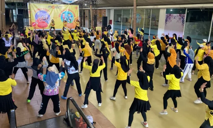 Rangkaian Zumba Fun Series akan dimulai di Balikpapan pada Sabtu, 23 Mei 2026 di area outdoor BOS Mall. Foto: HO/Maxim