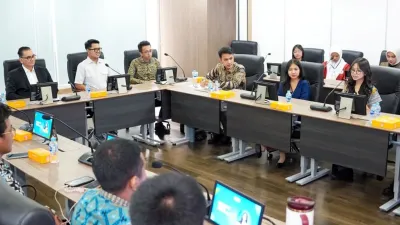 Troy Pantouw Ajak Generasi Muda Lawan Hoaks dan Kawal Pembangunan IKN