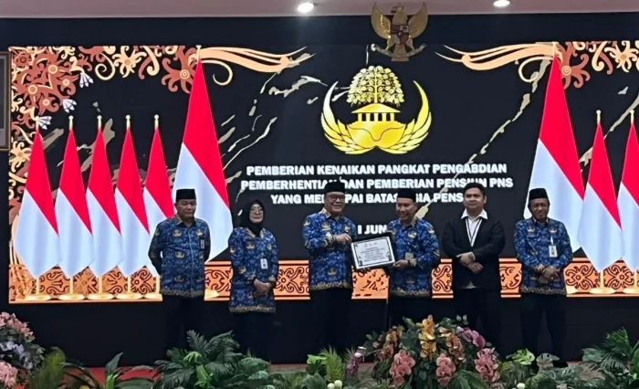 Pemkot Balikpapan Beri Santunan Rp7,5 Juta untuk ASN Purna Tugas, Bagus Susetyo: Pengabdian Tak Pernah Pensiun