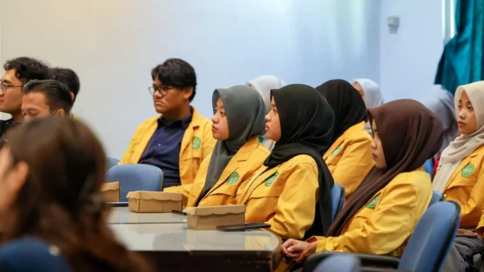 Puluhan mahasiswa dari berbagai perguruan tinggi di Kalimantan Timur di Gedung Prof. Ir. H. Rachmad Hernadi, M.Sc., Unmul, Sabtu (23/5/2026). Foto: HO/Humas Otorita IKN