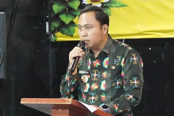 Bupati Kutai Barat, Frederick Edwin Saat menghadiri penutupan Festival Sempekat Harmoni Budaya Kubar yang berlangsung di Taman Budaya Sendawar, pada Sabtu (6/6/2026). Foto: HO/Diskominfo Kubar