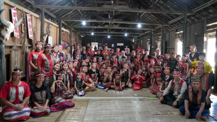 Desa Wisata Tanjung Isuy, yang terletak di tepian Danau Jempang, Kecamatan Jempang, berhasil masuk dalam tiga besar Anugerah Desa Wisata Kalimantan Timur Tahun 2026. Foto: HO/Diskominfo Kubar
