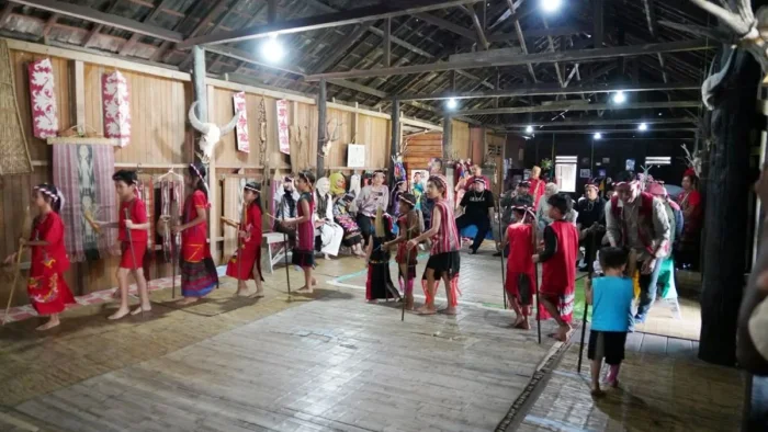 Pesona Danau Jempang dan Budaya Dayak Benuaq Antar Tanjung Isuy Masuk Tiga Besar Desa Wisata Terbaik Kaltim 2026