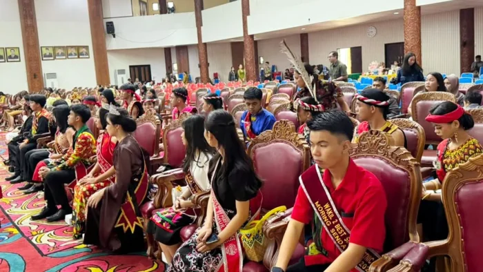 Grand Final Pemilihan Kanda Dinda Duta Budaya Kabupaten Kutai Barat Tahun 2026 Dinas Pendidikan dan Kebudayaan Kabupaten Kutai Barat berlangsung di Gedung Aji Tullur Jejangkat (ATJ), Kecamatan Barong Tongkok, pada Senin (15/6/2026). Foto: HO/Diskominfo Kubar
