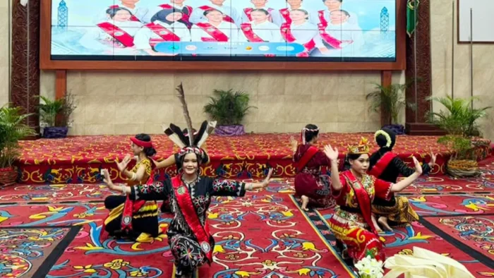 Grand Final Pemilihan Kanda Dinda Duta Budaya Kabupaten Kutai Barat Tahun 2026 Dinas Pendidikan dan Kebudayaan Kabupaten Kutai Barat berlangsung di Gedung Aji Tullur Jejangkat (ATJ), Kecamatan Barong Tongkok, pada Senin (15/6/2026). Foto: HO/Diskominfo Kubar