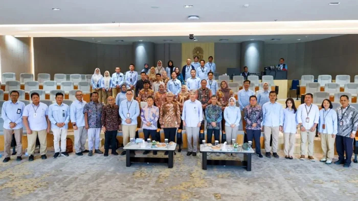 Otorita IKN menandatangani Nota Kesepahaman (MoU) dengan empat perguruan tinggi di Kantor Otorita IKN, pada Selasa (09/06/2026). Foto: HO/Humas Otorita IKN