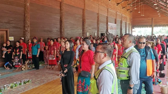 Penutupan Festival Lou Bentian resmi ditutup di Kecamatan Bentian Besar, Kabupaten Kutai Barat, pada Senin (8/6/2026). Foto: HO/Diskominfo Kubar