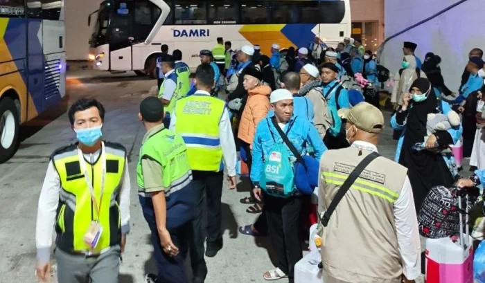 Kloter Perdana Tiba, 360 Jemaah Haji Disambut Layanan Khusus di Bandara Sepinggan