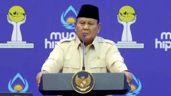 Prabowo Cerita Pengalaman Naik Maung yang Bocor, Minta Pindad Terus Tingkatkan Kualitas