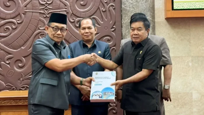Pemkab Kubar Sampaikan Raperda Pertanggungjawaban APBD 2025, Tegaskan Komitmen Transparansi Keuangan