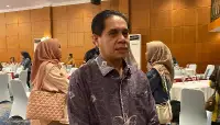 Helmi Ingatkan Lulusan Baru Tak Cukup Bermodal Ijazah untuk Bersaing di Dunia Kerja