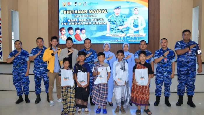 Khitanan Massal Warnai Hari Bakti ke-79 TNI AU, Lanud Dhomber Layani 85 Anak di Balikpapan